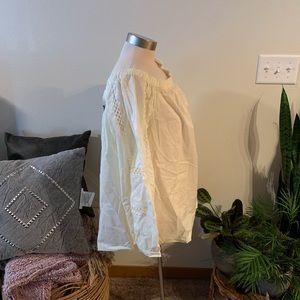 Who What Wear Tops - NWT who what wore cream off the shoulder top Who What Wear Tops - NWT who what wore cream off the shoulder top